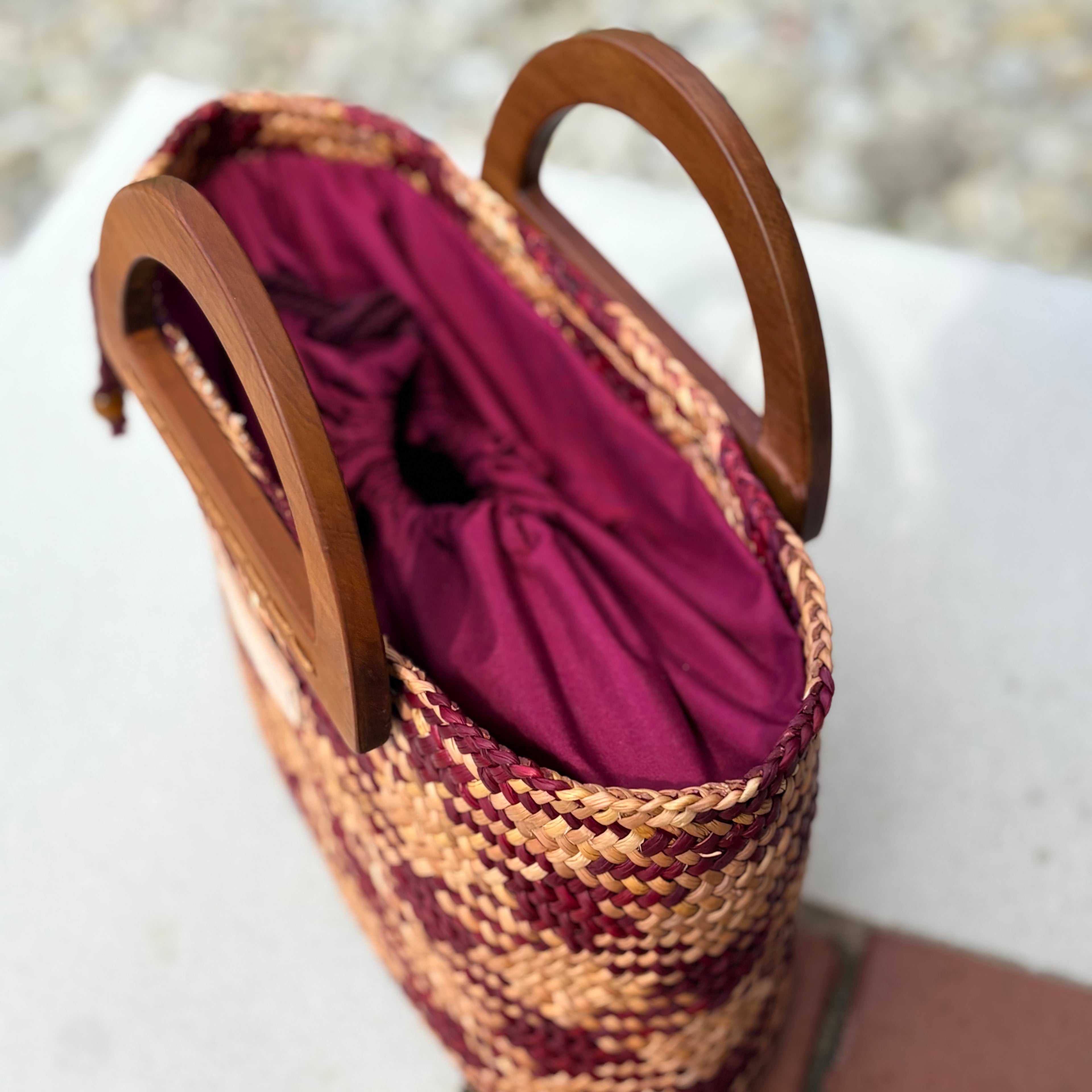 The Solana hat-style woven Handbag - Squared Burgundy and Caramel
