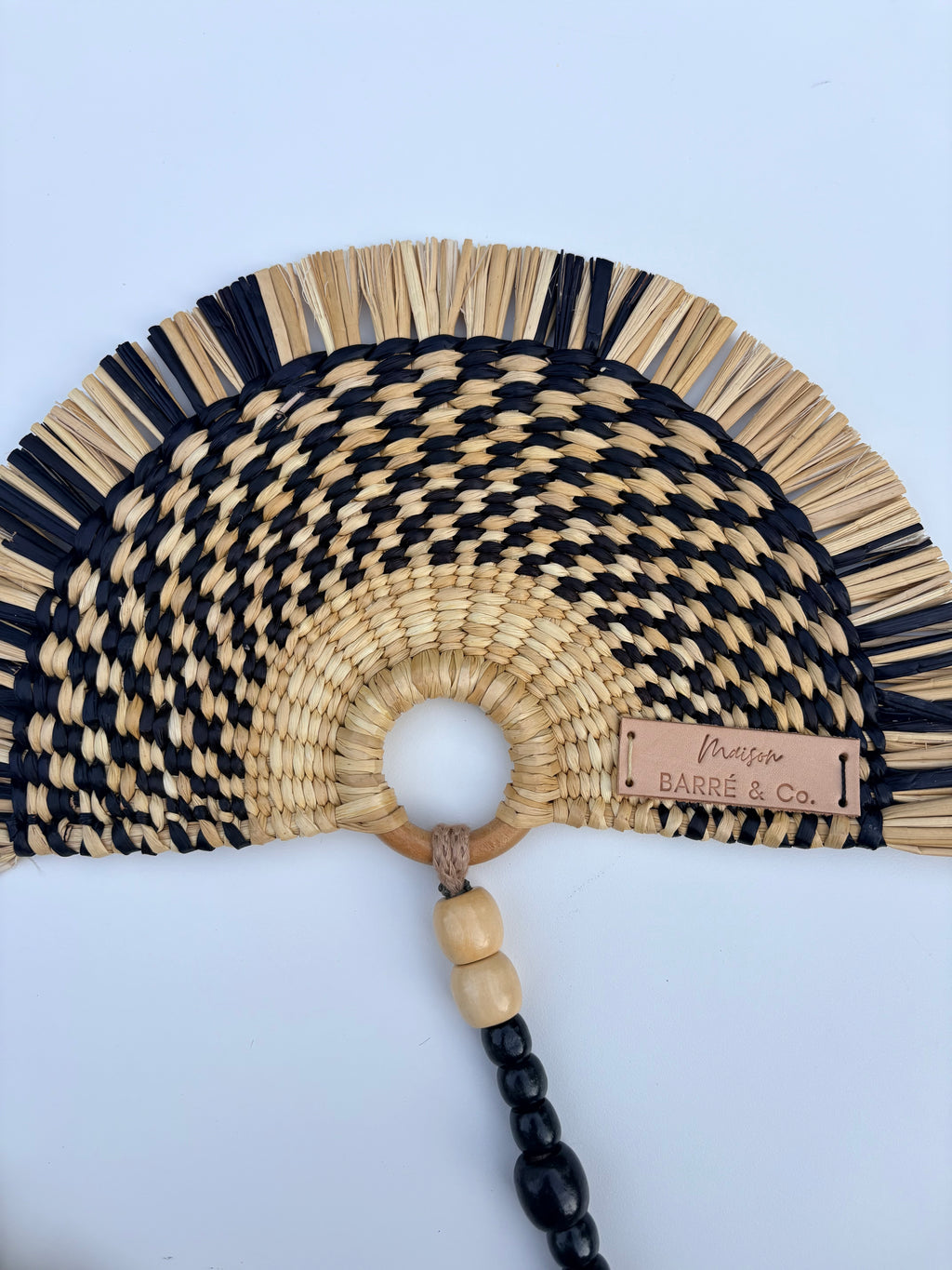 L'Arc Hand Fan with Small Wooden Handle - Marbled Black & Natural