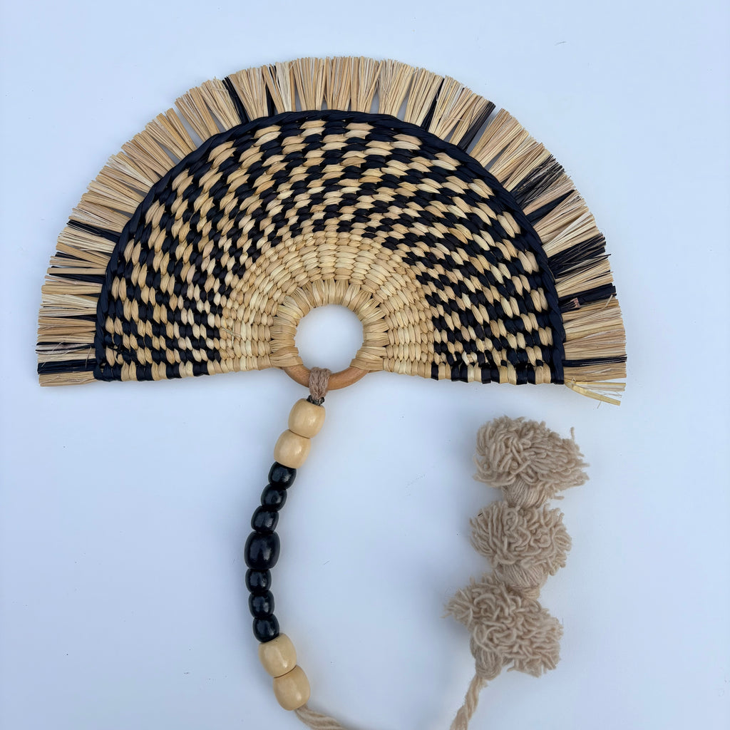 L'Arc Hand Fan with Small Wooden Handle - Marbled Black & Natural