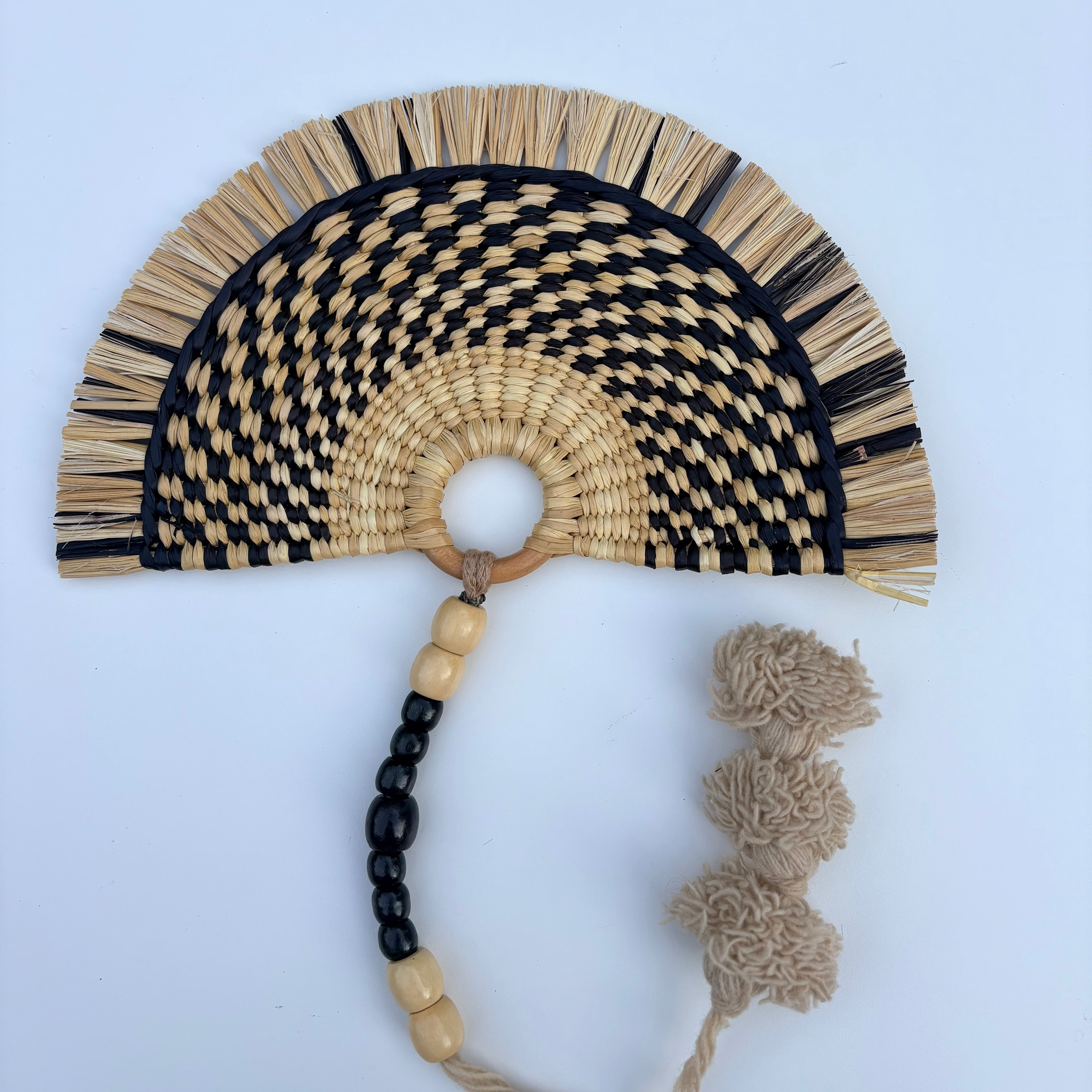 L'Arc Hand Fan with Small Wooden Handle - Marbled Black & Natural