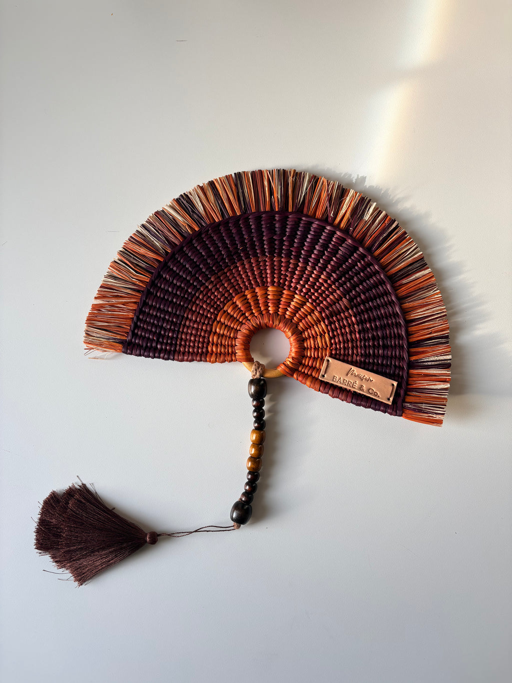 L'Arc Hand Fan with Small Wooden Handle - Dark brown gradient